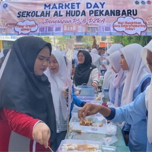 Market Day di Sekolah Al Huda: Melatih Siswa Menjadi Wirausahawan